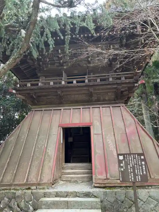 播州清水寺の{uncategorized: "未分類", other: "その他", undefined: "問題あり", building: "その他建物", grave: "お墓", sacred_gate: "鳥居", guardian: "狛犬", statue: "像", buddha: "仏像", history: "歴史", nature: "自然", garden: "庭園", animal: "動物", pagoda: "塔", temizu: "手水舎", mountain_gate: "山門・神門", sanctuary: "本殿・本堂", subordinate: "末社・摂社", art: "芸術", scenery: "景色", jizo: "地蔵", ema: "絵馬", goshuin: "御朱印", omikuji: "おみくじ", items: "授与品その他", amulet: "お守り", goshuincho: "御朱印帳", eats: "食事", festival: "お祭り", votive_dance: "神楽", shichigosan: "七五三参", wedding: "結婚式", experience: "体験その他", initially: "初詣", around: "周辺", anti_infection: "感染症対策"}