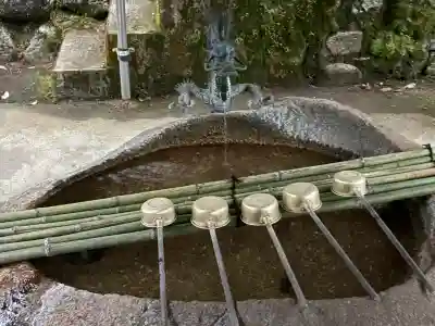 大瀧神社の{uncategorized: "未分類", other: "その他", undefined: "問題あり", building: "その他建物", grave: "お墓", sacred_gate: "鳥居", guardian: "狛犬", statue: "像", buddha: "仏像", history: "歴史", nature: "自然", garden: "庭園", animal: "動物", pagoda: "塔", temizu: "手水舎", mountain_gate: "山門・神門", sanctuary: "本殿・本堂", subordinate: "末社・摂社", art: "芸術", scenery: "景色", jizo: "地蔵", ema: "絵馬", goshuin: "御朱印", omikuji: "おみくじ", items: "授与品その他", amulet: "お守り", goshuincho: "御朱印帳", eats: "食事", festival: "お祭り", votive_dance: "神楽", shichigosan: "七五三参", wedding: "結婚式", experience: "体験その他", initially: "初詣", around: "周辺", anti_infection: "感染症対策"}