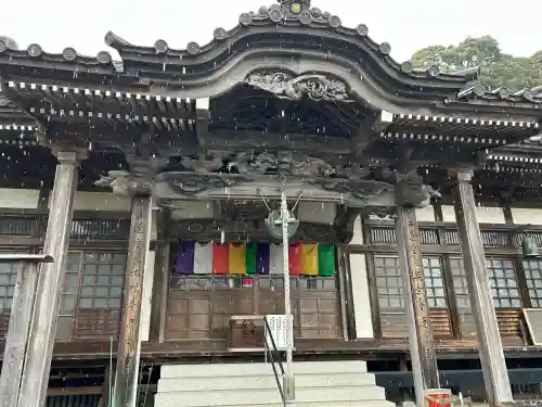 日運寺の{uncategorized: "未分類", other: "その他", undefined: "問題あり", building: "その他建物", grave: "お墓", sacred_gate: "鳥居", guardian: "狛犬", statue: "像", buddha: "仏像", history: "歴史", nature: "自然", garden: "庭園", animal: "動物", pagoda: "塔", temizu: "手水舎", mountain_gate: "山門・神門", sanctuary: "本殿・本堂", subordinate: "末社・摂社", art: "芸術", scenery: "景色", jizo: "地蔵", ema: "絵馬", goshuin: "御朱印", omikuji: "おみくじ", items: "授与品その他", amulet: "お守り", goshuincho: "御朱印帳", eats: "食事", festival: "お祭り", votive_dance: "神楽", shichigosan: "七五三参", wedding: "結婚式", experience: "体験その他", initially: "初詣", around: "周辺", anti_infection: "感染症対策"}