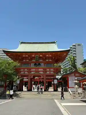 生田神社の{uncategorized: "未分類", other: "その他", undefined: "問題あり", building: "その他建物", grave: "お墓", sacred_gate: "鳥居", guardian: "狛犬", statue: "像", buddha: "仏像", history: "歴史", nature: "自然", garden: "庭園", animal: "動物", pagoda: "塔", temizu: "手水舎", mountain_gate: "山門・神門", sanctuary: "本殿・本堂", subordinate: "末社・摂社", art: "芸術", scenery: "景色", jizo: "地蔵", ema: "絵馬", goshuin: "御朱印", omikuji: "おみくじ", items: "授与品その他", amulet: "お守り", goshuincho: "御朱印帳", eats: "食事", festival: "お祭り", votive_dance: "神楽", shichigosan: "七五三参", wedding: "結婚式", experience: "体験その他", initially: "初詣", around: "周辺", anti_infection: "感染症対策"}