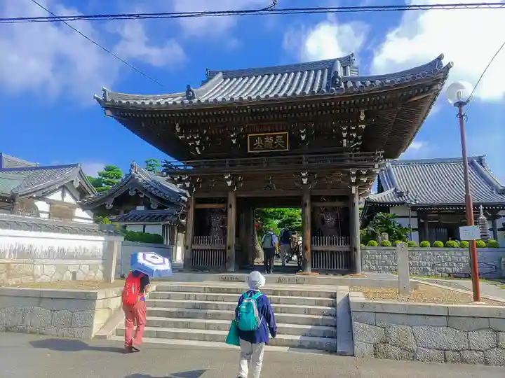 真如院(常楽寺塔頭)の山門・神門