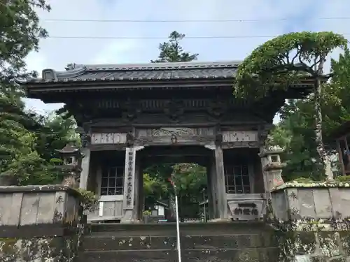 延光寺の山門