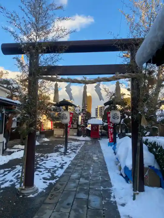 西宮神社の{uncategorized: "未分類", other: "その他", undefined: "問題あり", building: "その他建物", grave: "お墓", sacred_gate: "鳥居", guardian: "狛犬", statue: "像", buddha: "仏像", history: "歴史", nature: "自然", garden: "庭園", animal: "動物", pagoda: "塔", temizu: "手水舎", mountain_gate: "山門・神門", sanctuary: "本殿・本堂", subordinate: "末社・摂社", art: "芸術", scenery: "景色", jizo: "地蔵", ema: "絵馬", goshuin: "御朱印", omikuji: "おみくじ", items: "授与品その他", amulet: "お守り", goshuincho: "御朱印帳", eats: "食事", festival: "お祭り", votive_dance: "神楽", shichigosan: "七五三参", wedding: "結婚式", experience: "体験その他", initially: "初詣", around: "周辺", anti_infection: "感染症対策"}