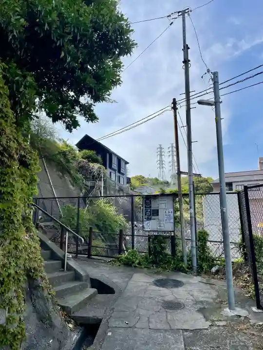 萬藏寺の{uncategorized: "未分類", other: "その他", undefined: "問題あり", building: "その他建物", grave: "お墓", sacred_gate: "鳥居", guardian: "狛犬", statue: "像", buddha: "仏像", history: "歴史", nature: "自然", garden: "庭園", animal: "動物", pagoda: "塔", temizu: "手水舎", mountain_gate: "山門・神門", sanctuary: "本殿・本堂", subordinate: "末社・摂社", art: "芸術", scenery: "景色", jizo: "地蔵", ema: "絵馬", goshuin: "御朱印", omikuji: "おみくじ", items: "授与品その他", amulet: "お守り", goshuincho: "御朱印帳", eats: "食事", festival: "お祭り", votive_dance: "神楽", shichigosan: "七五三参", wedding: "結婚式", experience: "体験その他", initially: "初詣", around: "周辺", anti_infection: "感染症対策"}