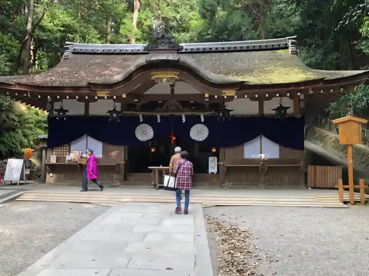 狭井坐大神荒魂神社(狭井神社)の本殿・本堂