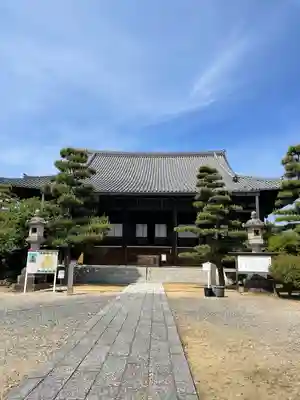 常楽寺の本殿・本堂