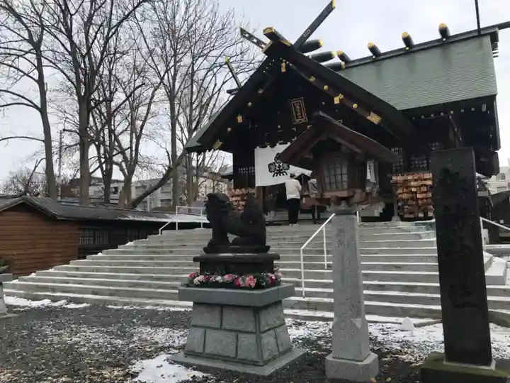 札幌諏訪神社の本殿・本堂