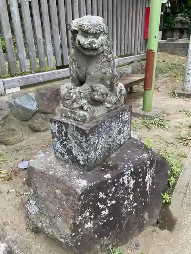 片瀬諏訪神社の狛犬