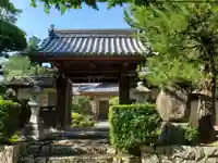 遍照院の山門・神門