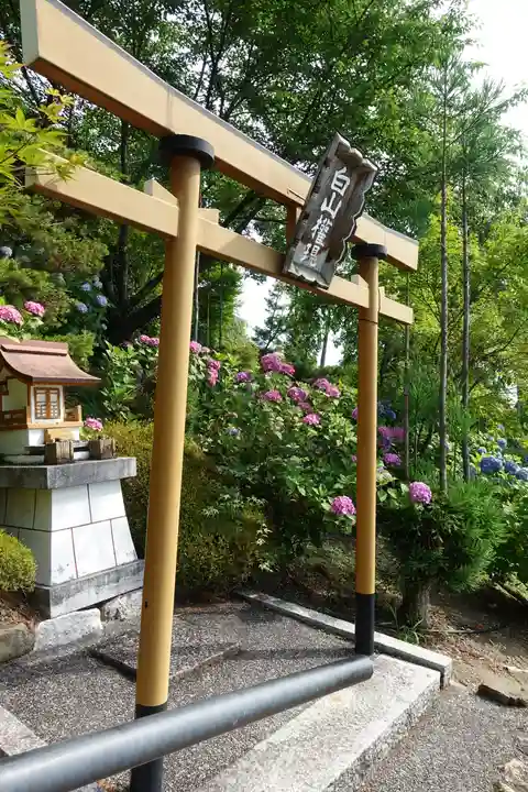 善峯寺の末社・摂社