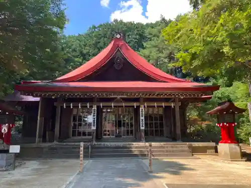 霊山神社の本殿