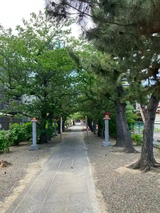 大宮神社の{uncategorized: "未分類", other: "その他", undefined: "問題あり", building: "その他建物", grave: "お墓", sacred_gate: "鳥居", guardian: "狛犬", statue: "像", buddha: "仏像", history: "歴史", nature: "自然", garden: "庭園", animal: "動物", pagoda: "塔", temizu: "手水舎", mountain_gate: "山門・神門", sanctuary: "本殿・本堂", subordinate: "末社・摂社", art: "芸術", scenery: "景色", jizo: "地蔵", ema: "絵馬", goshuin: "御朱印", omikuji: "おみくじ", items: "授与品その他", amulet: "お守り", goshuincho: "御朱印帳", eats: "食事", festival: "お祭り", votive_dance: "神楽", shichigosan: "七五三参", wedding: "結婚式", experience: "体験その他", initially: "初詣", around: "周辺", anti_infection: "感染症対策"}