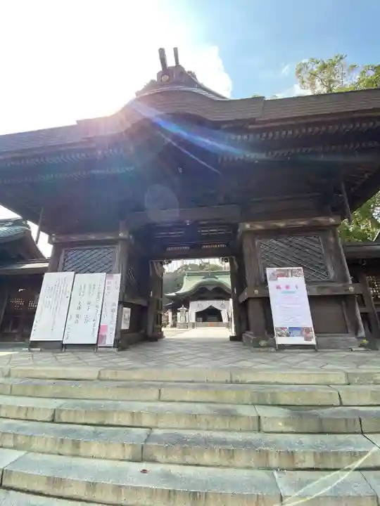 多賀神社の山門・神門