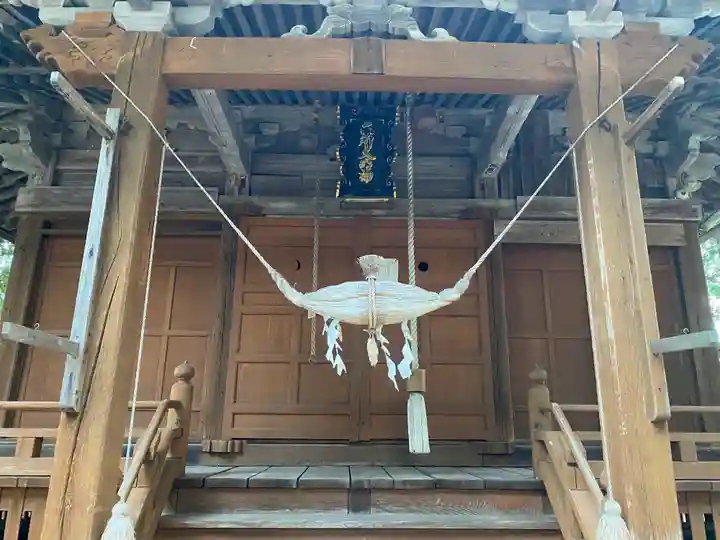 六所神社の本殿・本堂