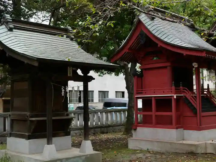 川口神社の末社・摂社