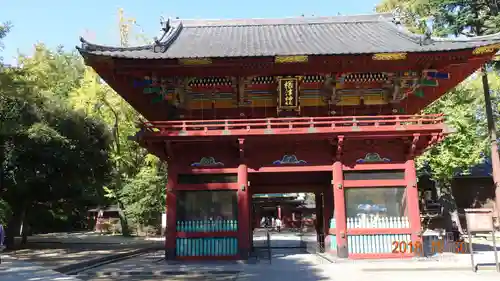 根津神社の山門・神門