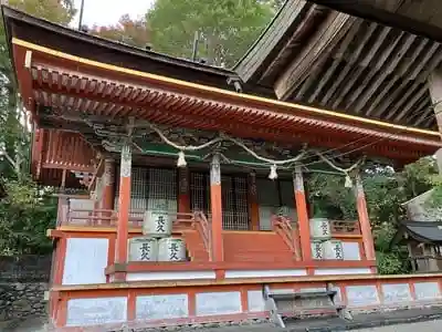 十三神社の本殿