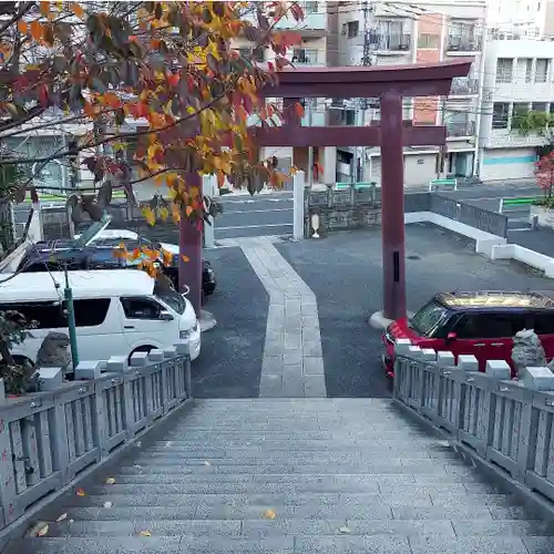 白金氷川神社の鳥居
