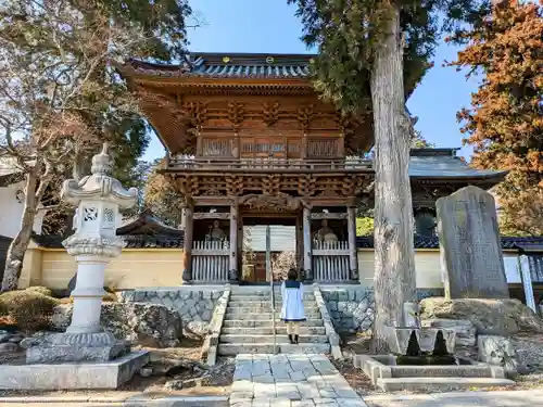 常円寺の山門