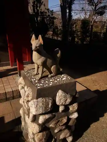 中村稲荷大明神の狛犬