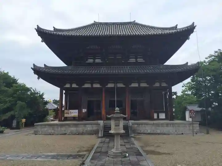 喜光寺の本殿・本堂