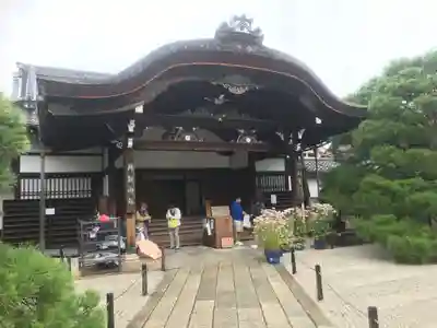 仁和寺の本殿・本堂