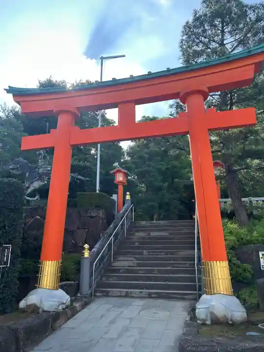 穴八幡宮(東京都)