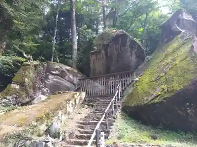 岩屋神社(妙見神社 祖師野八幡宮摂社)(岐阜県)