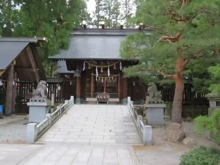 飛騨総社の山門・神門