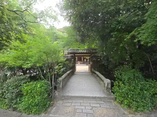 宇治上神社の山門・神門
