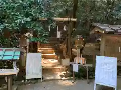 狭井坐大神荒魂神社(狭井神社)の建物その他