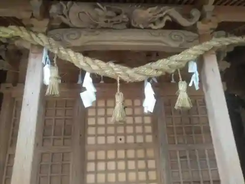 八坂神社・御霊神社の本殿