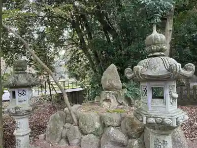 平群神社の{uncategorized: "未分類", other: "その他", undefined: "問題あり", building: "その他建物", grave: "お墓", sacred_gate: "鳥居", guardian: "狛犬", statue: "像", buddha: "仏像", history: "歴史", nature: "自然", garden: "庭園", animal: "動物", pagoda: "塔", temizu: "手水舎", mountain_gate: "山門・神門", sanctuary: "本殿・本堂", subordinate: "末社・摂社", art: "芸術", scenery: "景色", jizo: "地蔵", ema: "絵馬", goshuin: "御朱印", omikuji: "おみくじ", items: "授与品その他", amulet: "お守り", goshuincho: "御朱印帳", eats: "食事", festival: "お祭り", votive_dance: "神楽", shichigosan: "七五三参", wedding: "結婚式", experience: "体験その他", initially: "初詣", around: "周辺", anti_infection: "感染症対策"}