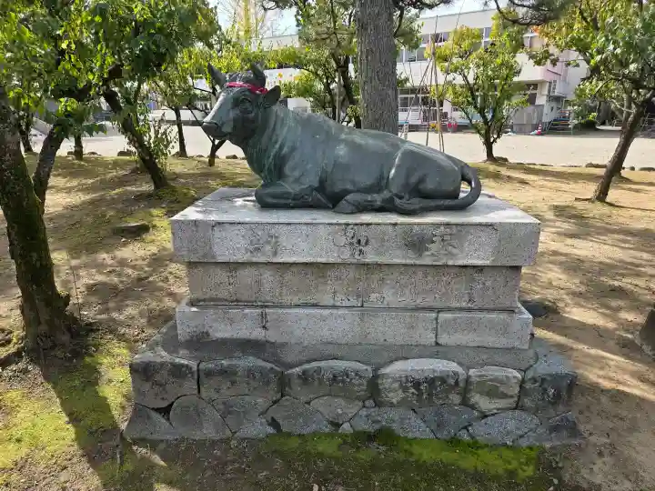 於保多神社の{uncategorized: "未分類", other: "その他", undefined: "問題あり", building: "その他建物", grave: "お墓", sacred_gate: "鳥居", guardian: "狛犬", statue: "像", buddha: "仏像", history: "歴史", nature: "自然", garden: "庭園", animal: "動物", pagoda: "塔", temizu: "手水舎", mountain_gate: "山門・神門", sanctuary: "本殿・本堂", subordinate: "末社・摂社", art: "芸術", scenery: "景色", jizo: "地蔵", ema: "絵馬", goshuin: "御朱印", omikuji: "おみくじ", items: "授与品その他", amulet: "お守り", goshuincho: "御朱印帳", eats: "食事", festival: "お祭り", votive_dance: "神楽", shichigosan: "七五三参", wedding: "結婚式", experience: "体験その他", initially: "初詣", around: "周辺", anti_infection: "感染症対策"}