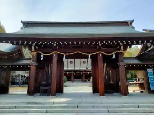 竈山神社の山門