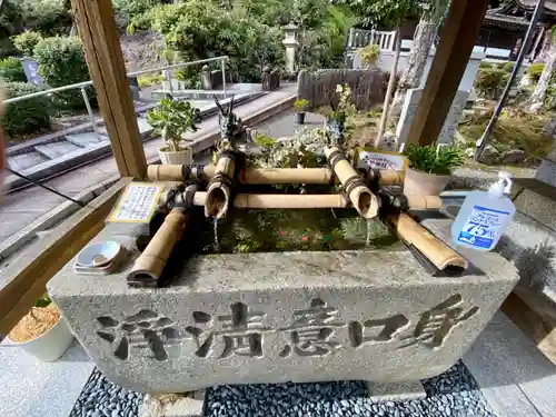 大野神社の手水舎