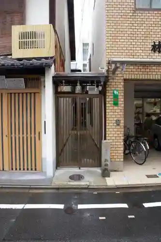 命婦稲荷社のその他建物