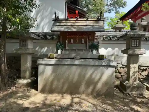 南都鏡神社の{uncategorized: "未分類", other: "その他", undefined: "問題あり", building: "その他建物", grave: "お墓", sacred_gate: "鳥居", guardian: "狛犬", statue: "像", buddha: "仏像", history: "歴史", nature: "自然", garden: "庭園", animal: "動物", pagoda: "塔", temizu: "手水舎", mountain_gate: "山門・神門", sanctuary: "本殿・本堂", subordinate: "末社・摂社", art: "芸術", scenery: "景色", jizo: "地蔵", ema: "絵馬", goshuin: "御朱印", omikuji: "おみくじ", items: "授与品その他", amulet: "お守り", goshuincho: "御朱印帳", eats: "食事", festival: "お祭り", votive_dance: "神楽", shichigosan: "七五三参", wedding: "結婚式", experience: "体験その他", initially: "初詣", around: "周辺", anti_infection: "感染症対策"}