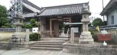 本澄寺の山門・神門