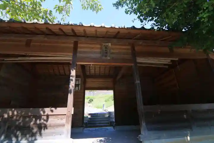 大六天麻王神社の山門・神門