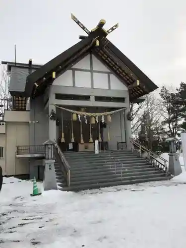 西岡八幡宮の本殿