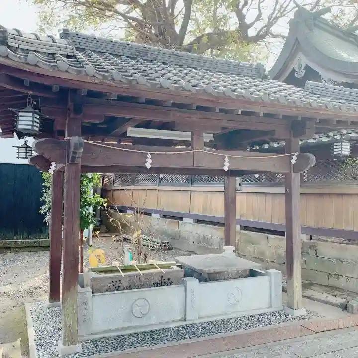 蟻通神社の{uncategorized: "未分類", other: "その他", undefined: "問題あり", building: "その他建物", grave: "お墓", sacred_gate: "鳥居", guardian: "狛犬", statue: "像", buddha: "仏像", history: "歴史", nature: "自然", garden: "庭園", animal: "動物", pagoda: "塔", temizu: "手水舎", mountain_gate: "山門・神門", sanctuary: "本殿・本堂", subordinate: "末社・摂社", art: "芸術", scenery: "景色", jizo: "地蔵", ema: "絵馬", goshuin: "御朱印", omikuji: "おみくじ", items: "授与品その他", amulet: "お守り", goshuincho: "御朱印帳", eats: "食事", festival: "お祭り", votive_dance: "神楽", shichigosan: "七五三参", wedding: "結婚式", experience: "体験その他", initially: "初詣", around: "周辺", anti_infection: "感染症対策"}