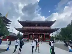 浅草寺の山門