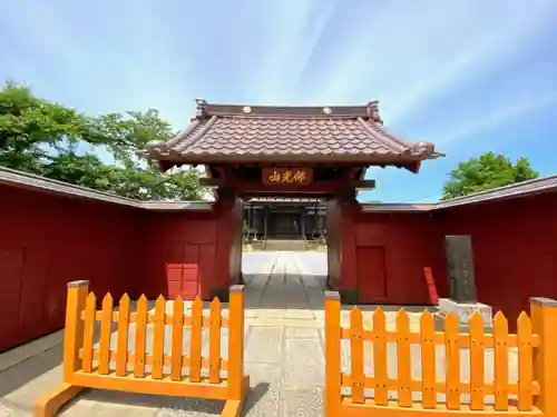覚応寺の山門・神門