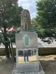 沖縄県護国神社の像