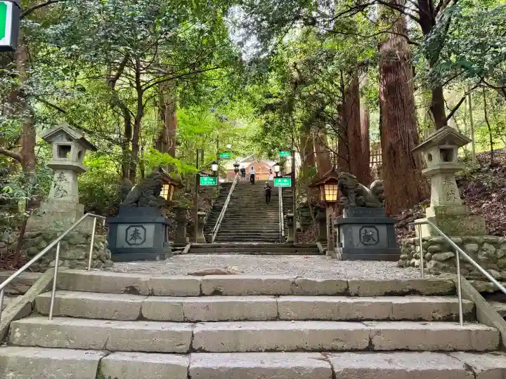 高千穂神社の{uncategorized: "未分類", other: "その他", undefined: "問題あり", building: "その他建物", grave: "お墓", sacred_gate: "鳥居", guardian: "狛犬", statue: "像", buddha: "仏像", history: "歴史", nature: "自然", garden: "庭園", animal: "動物", pagoda: "塔", temizu: "手水舎", mountain_gate: "山門・神門", sanctuary: "本殿・本堂", subordinate: "末社・摂社", art: "芸術", scenery: "景色", jizo: "地蔵", ema: "絵馬", goshuin: "御朱印", omikuji: "おみくじ", items: "授与品その他", amulet: "お守り", goshuincho: "御朱印帳", eats: "食事", festival: "お祭り", votive_dance: "神楽", shichigosan: "七五三参", wedding: "結婚式", experience: "体験その他", initially: "初詣", around: "周辺", anti_infection: "感染症対策"}