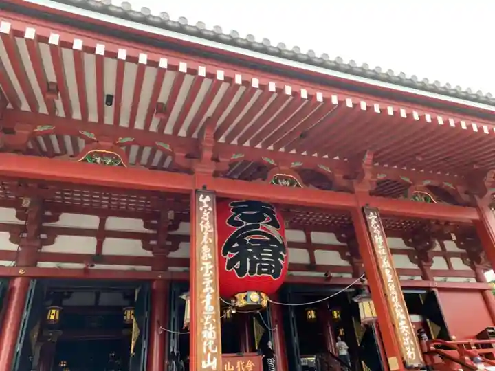浅草寺の本殿・本堂
