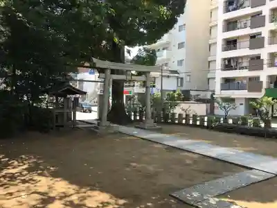 八幡神社の鳥居