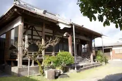 光寿寺の本殿・本堂