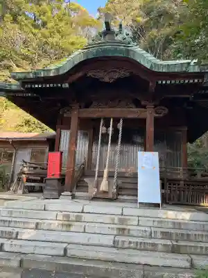 稲荷神社の{uncategorized: "未分類", other: "その他", undefined: "問題あり", building: "その他建物", grave: "お墓", sacred_gate: "鳥居", guardian: "狛犬", statue: "像", buddha: "仏像", history: "歴史", nature: "自然", garden: "庭園", animal: "動物", pagoda: "塔", temizu: "手水舎", mountain_gate: "山門・神門", sanctuary: "本殿・本堂", subordinate: "末社・摂社", art: "芸術", scenery: "景色", jizo: "地蔵", ema: "絵馬", goshuin: "御朱印", omikuji: "おみくじ", items: "授与品その他", amulet: "お守り", goshuincho: "御朱印帳", eats: "食事", festival: "お祭り", votive_dance: "神楽", shichigosan: "七五三参", wedding: "結婚式", experience: "体験その他", initially: "初詣", around: "周辺", anti_infection: "感染症対策"}